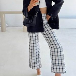 Princess Polly Off-White/Navy WideLeg Plaid cotton Trousers Size 8